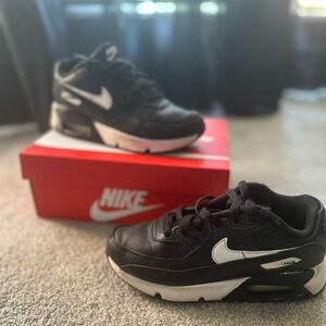 Nike air max boys 1y